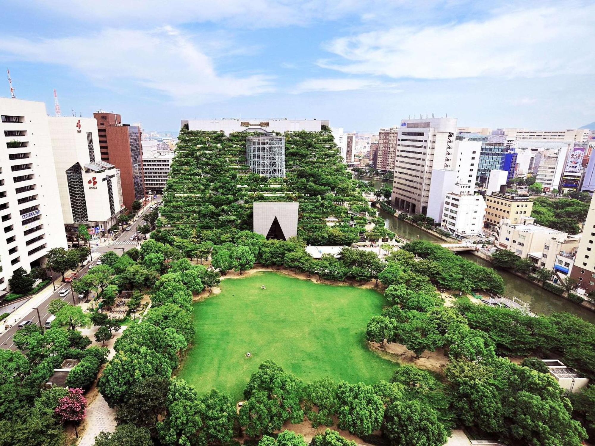 Comfort Tenjin โรงแรม 3*